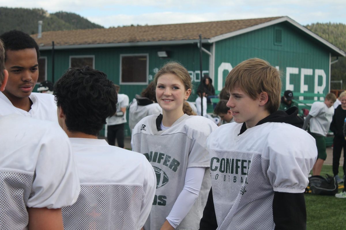 Freshman Abigail Leidel at a team practice on October 4. “At first I was feeling really lonely and out of place at practice but then people on the team started recognizing me and talking to me a little bit more and gradually I started talking to more people. Now practice is not really awkward ever anymore,” Leidel said.